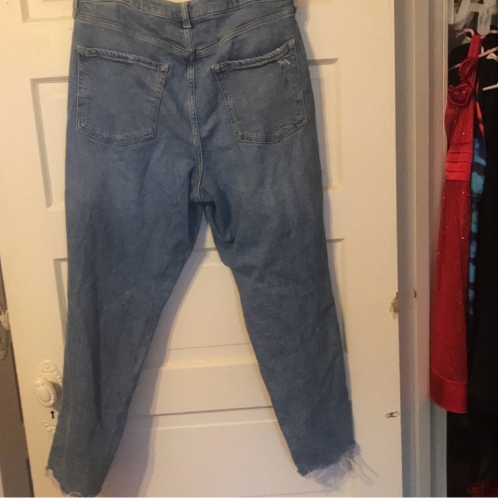 Old Navy women’s curvy og straight jeans - Picture 3 of 9